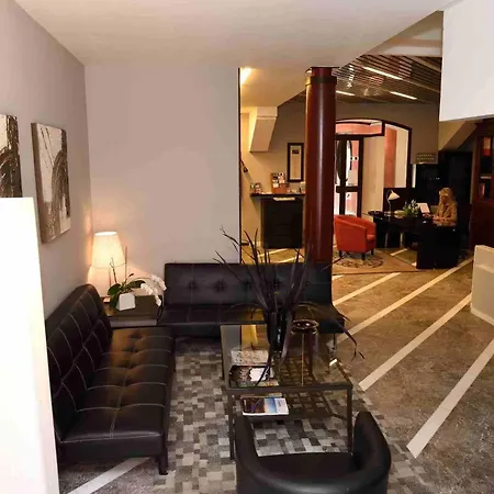 فندق Residenza Alighieri