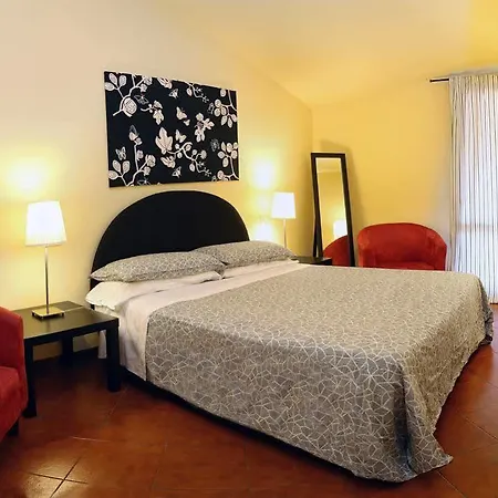 Residenza Alighieri 2* باردولينو
