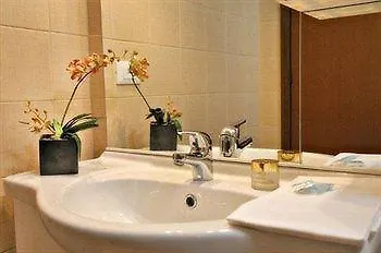 Residenza Alighieri מלון 2*