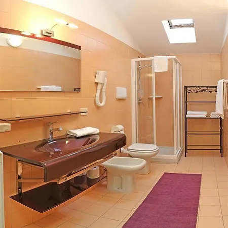 Residenza Alighieri Hotel 2*