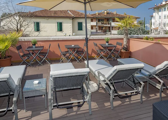 Residenza Alighieri Hotell 2*