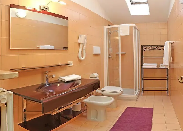 Residenza Alighieri Hotell 2*